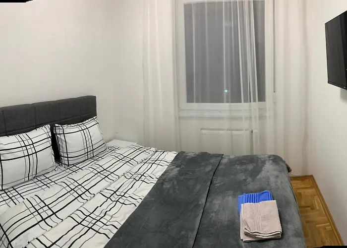 Zlatni San 3 公寓 巴尼西卢卡